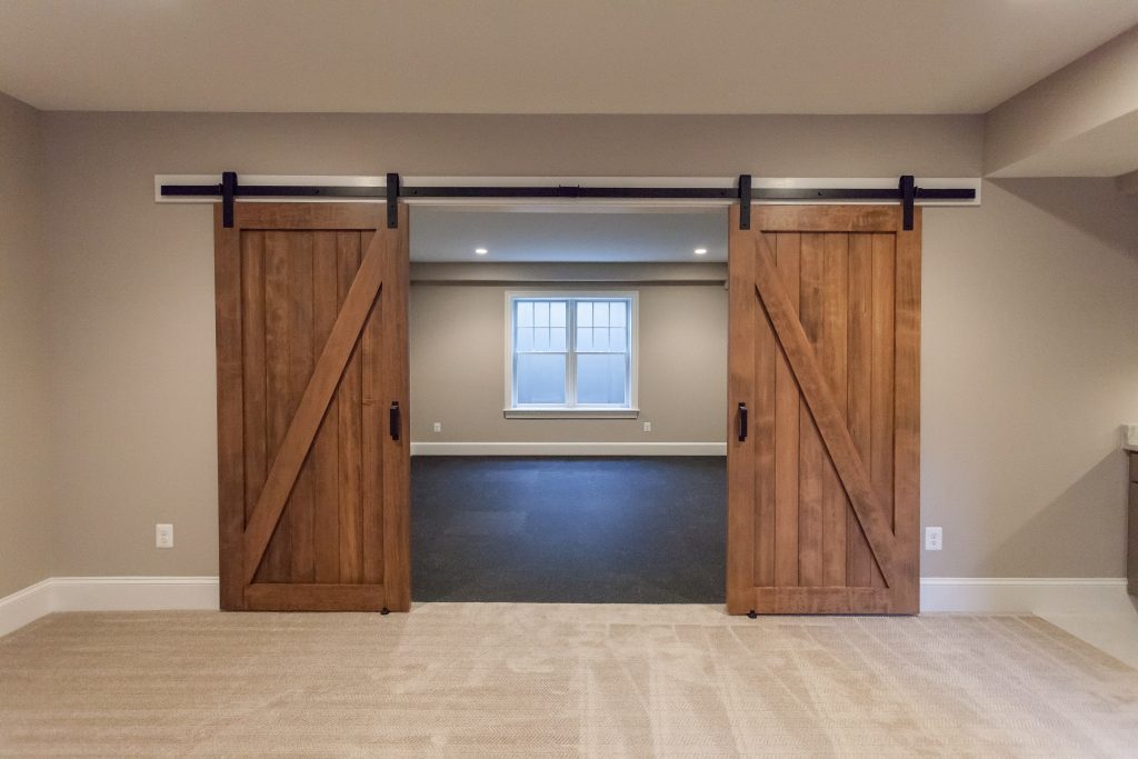 Image of sliding barn door 4