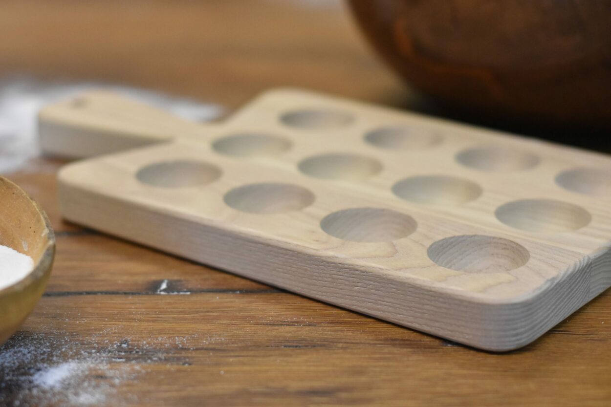 Farmhouse Egg Board: White Oil - Image 5