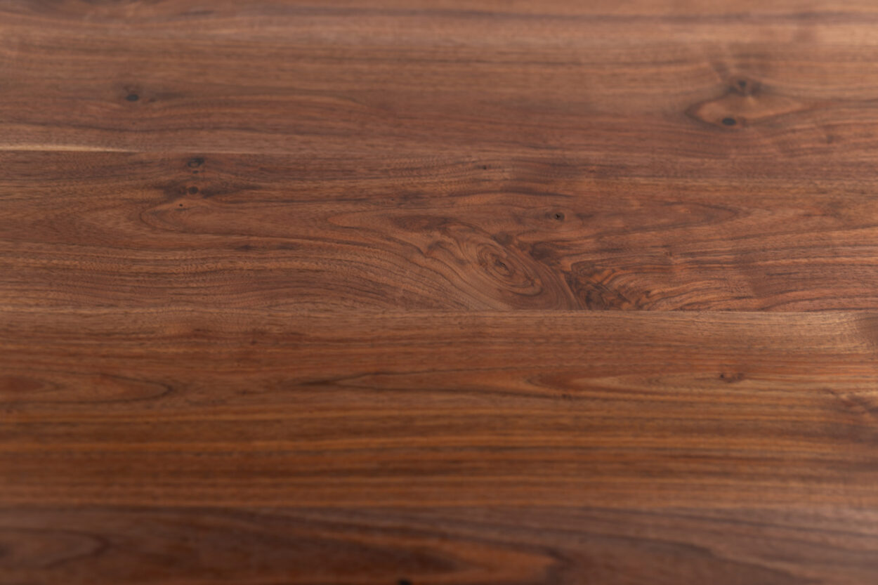 Montana-Dining-Table-Reclaimed-Oak-Clean-Simple-1