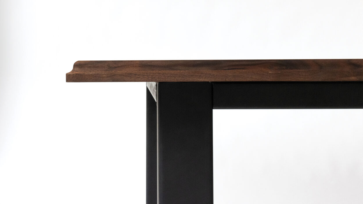 Washington Walnut Table Clean Fancy 1